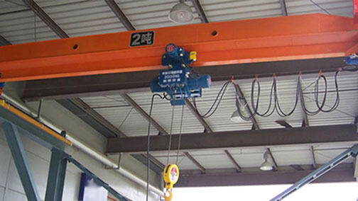 Hal-hal penting teknis untuk mengangkat benda kerja besar di rigging derek hoisting