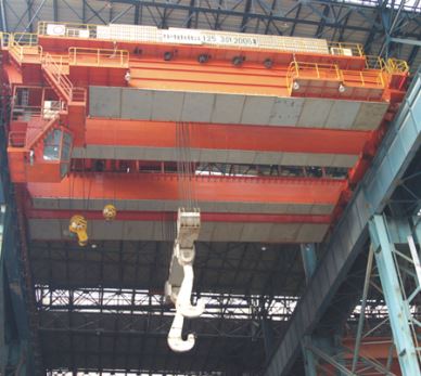 Big Capacity Double Girder Overhead Crane Untuk Pengecoran Pengecoran Besi Foundry